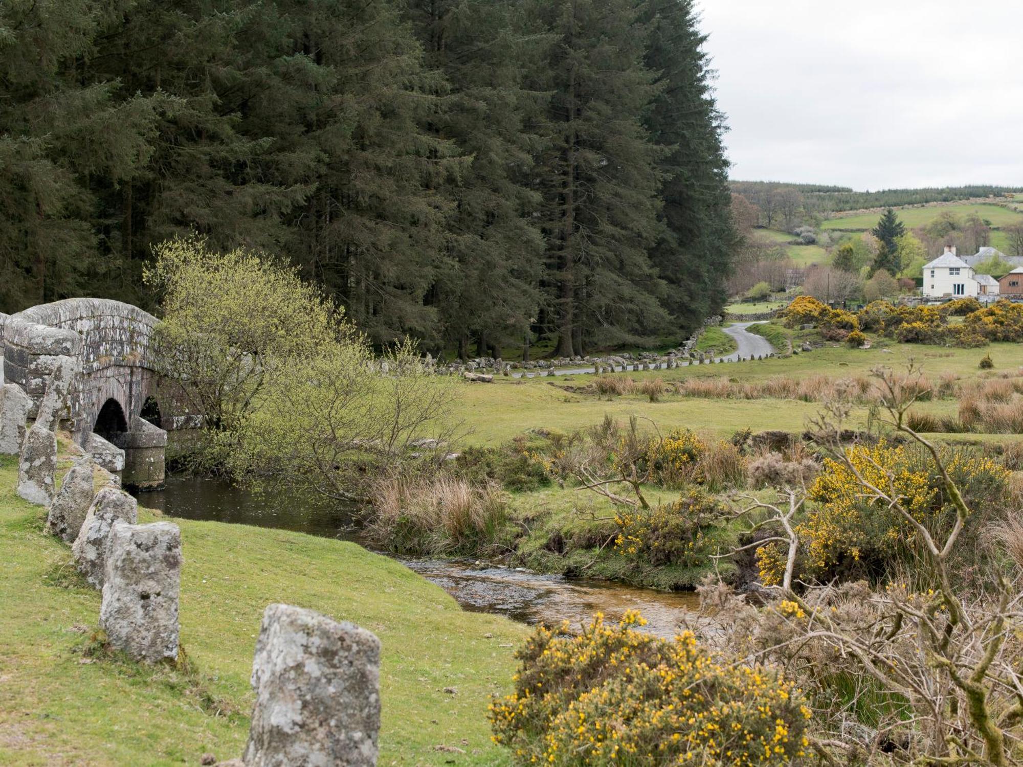 Yha Dartmoor Hostel Postbridge Exterior photo